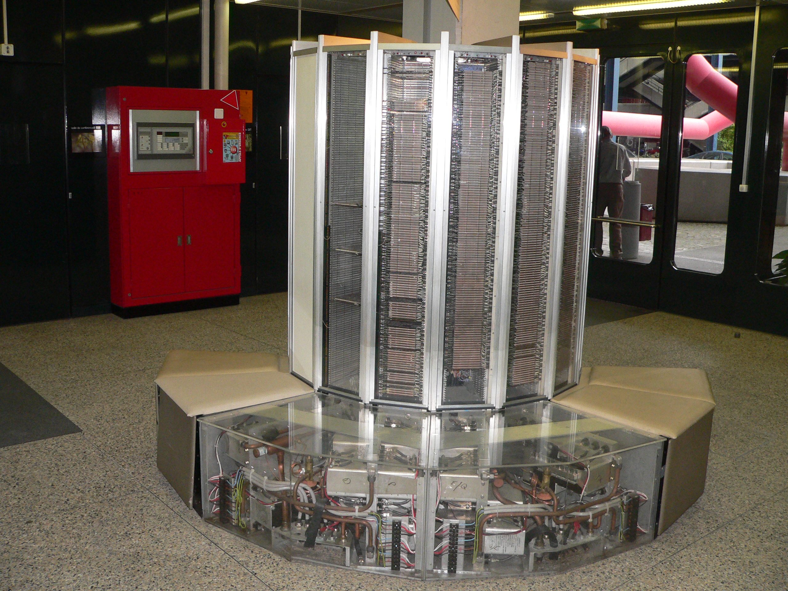 Cray-1 Supercomputer at Bell Labs (Circa-1976)